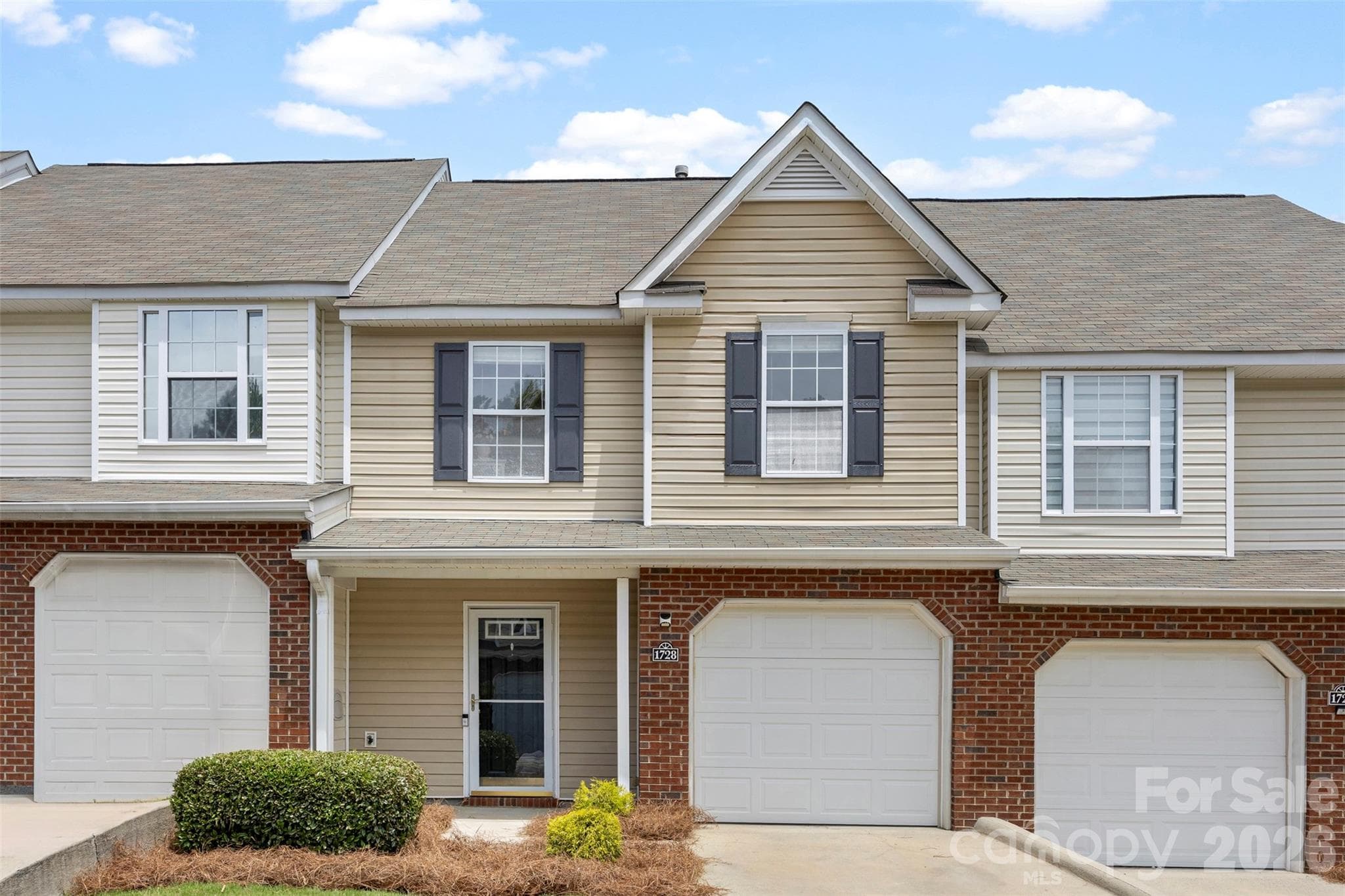 Townhouse at Rock Hill, photo 2 of 30