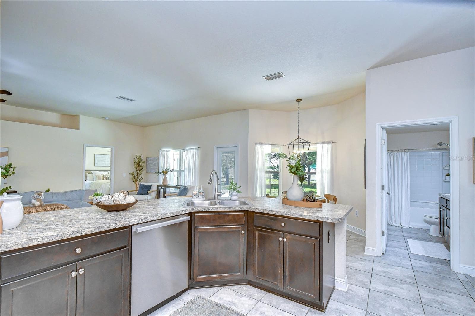Single Family Residence at 3358 PONYTAIL CT, SPRING HILL, photo 16 of 40