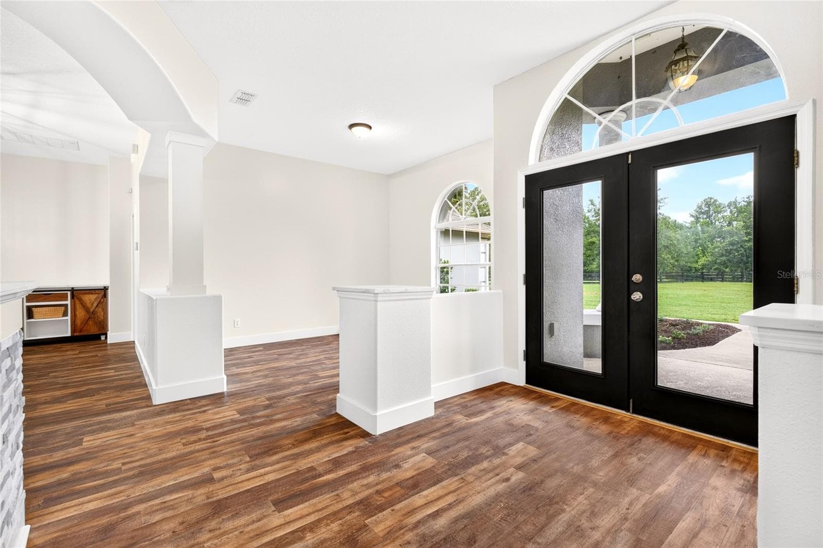 Front Door/Entryway - 14144 NW 141ST AVE, WILLISTON
