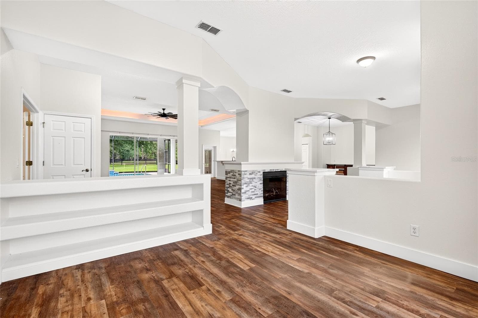 Left side of entryway - 14144 NW 141ST AVE, WILLISTON