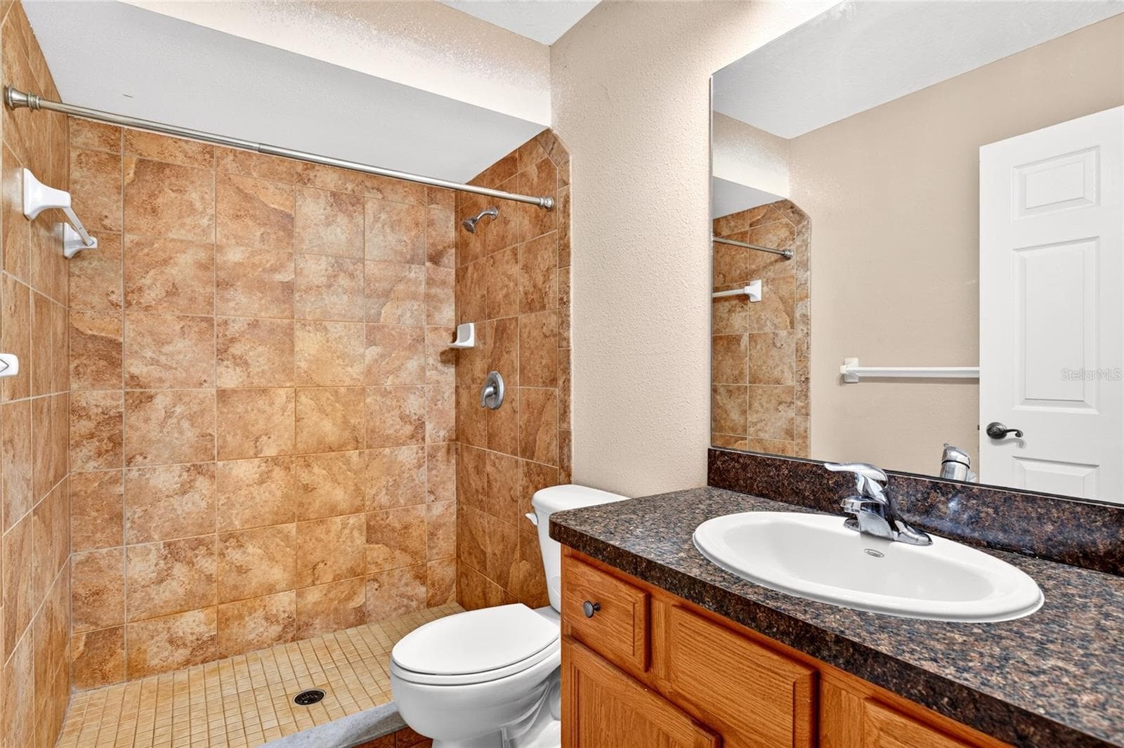 Bathroom - Right Side - 14144 NW 141ST AVE, WILLISTON