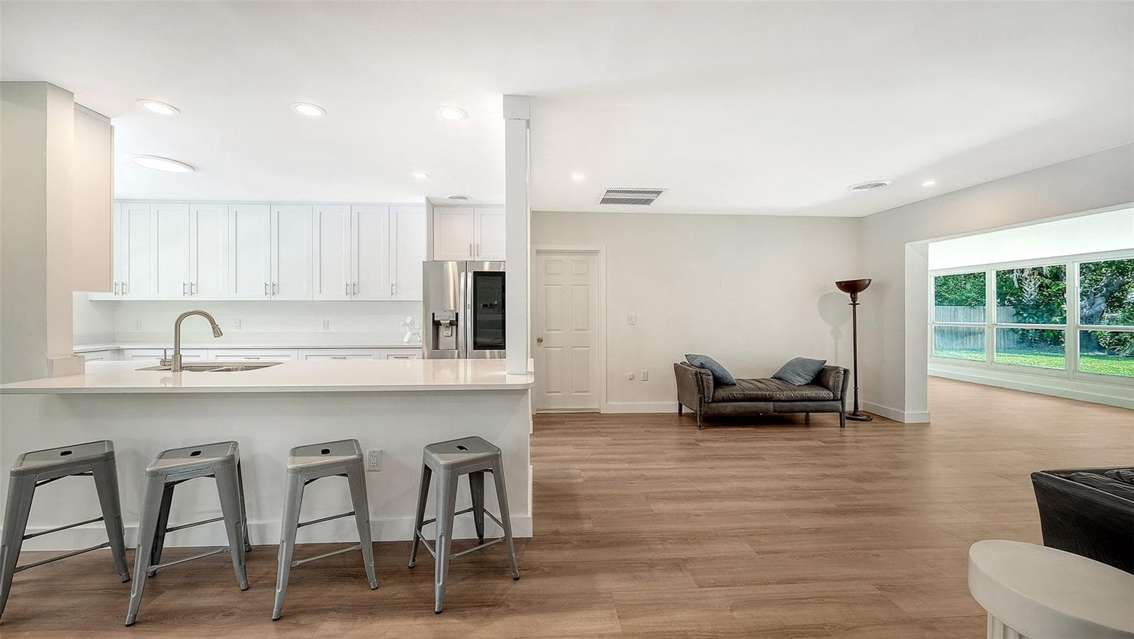 Single Family Residence at 2465 FOSTER LN, SARASOTA, photo 13 of 50