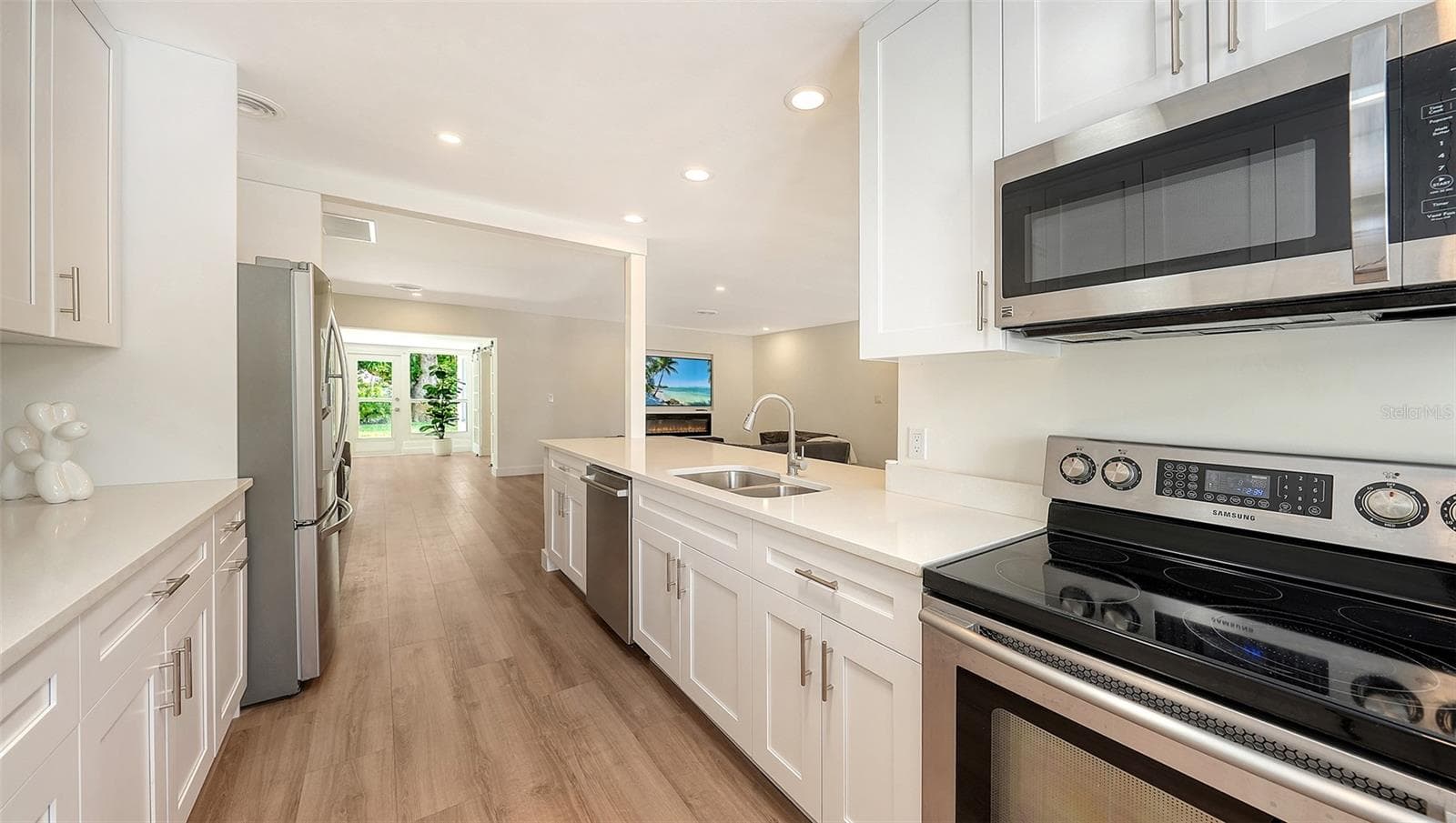 Single Family Residence at 2465 FOSTER LN, SARASOTA, photo 18 of 50