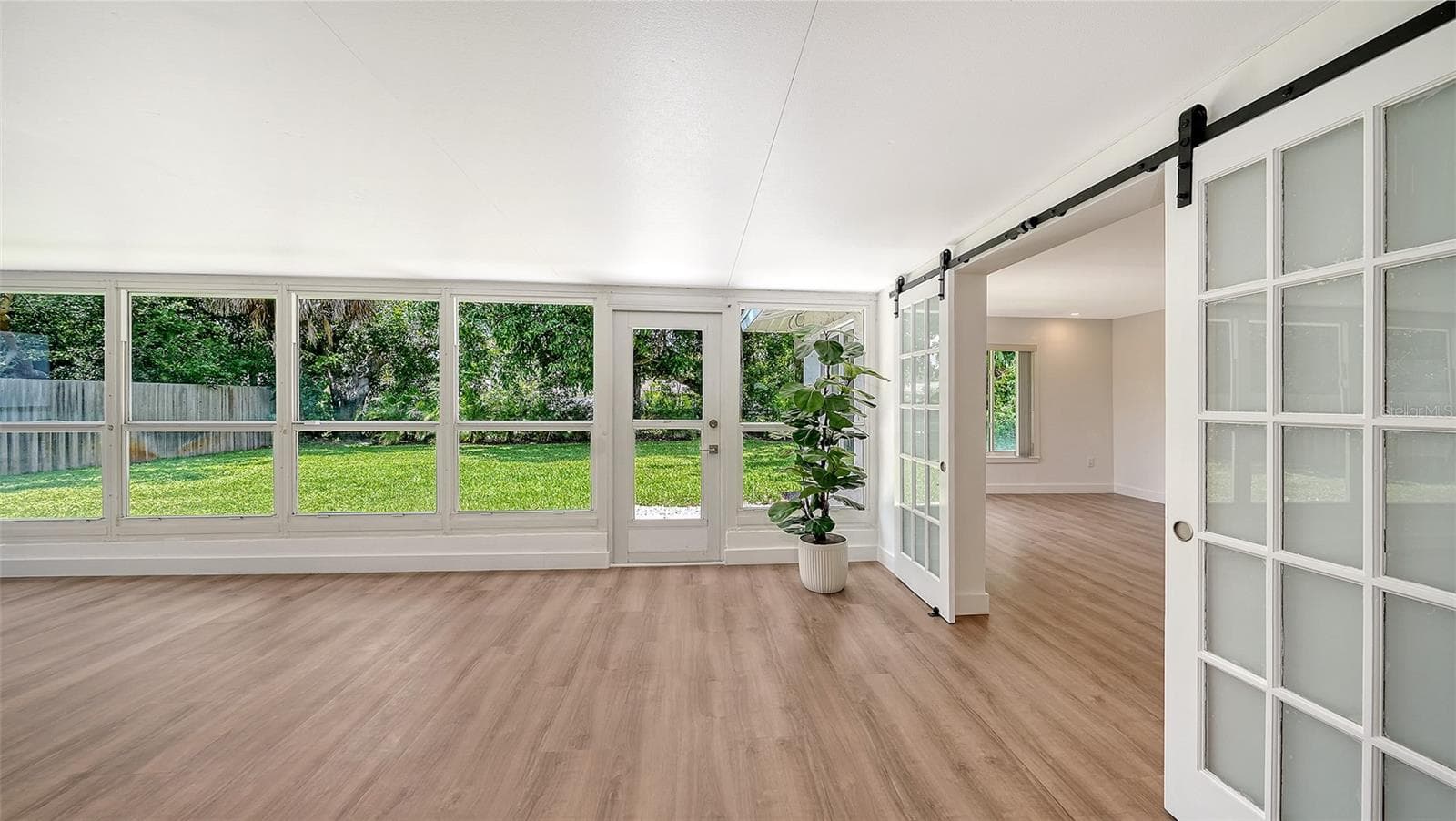 Single Family Residence at 2465 FOSTER LN, SARASOTA, photo 20 of 50