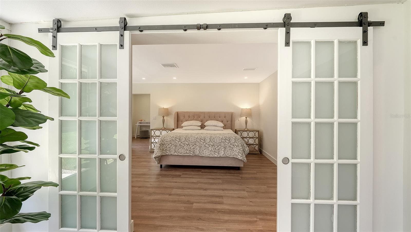 Single Family Residence at 2465 FOSTER LN, SARASOTA, photo 25 of 50