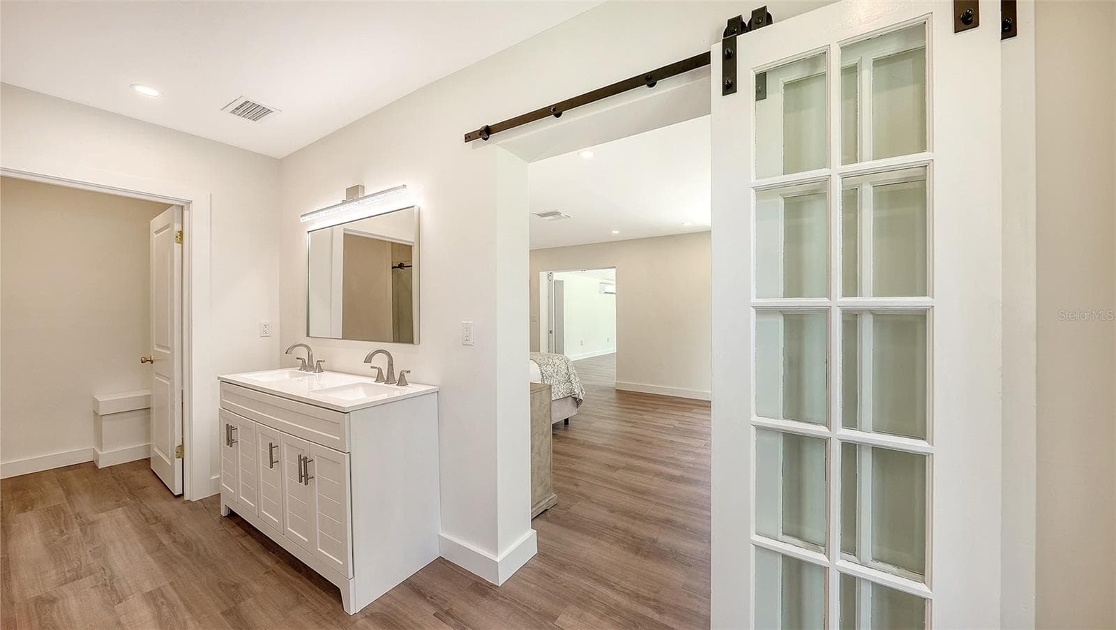 Single Family Residence at 2465 FOSTER LN, SARASOTA, photo 31 of 50