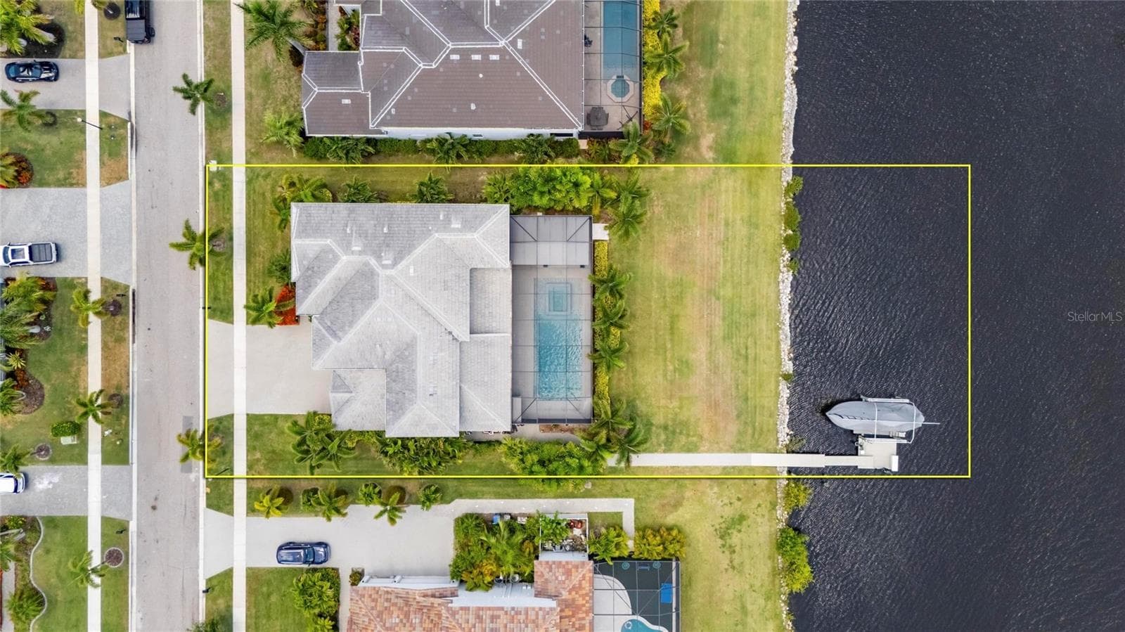 Single Family Residence at 825 MANNS HARBOR DR, APOLLO BEACH, photo 7 of 100