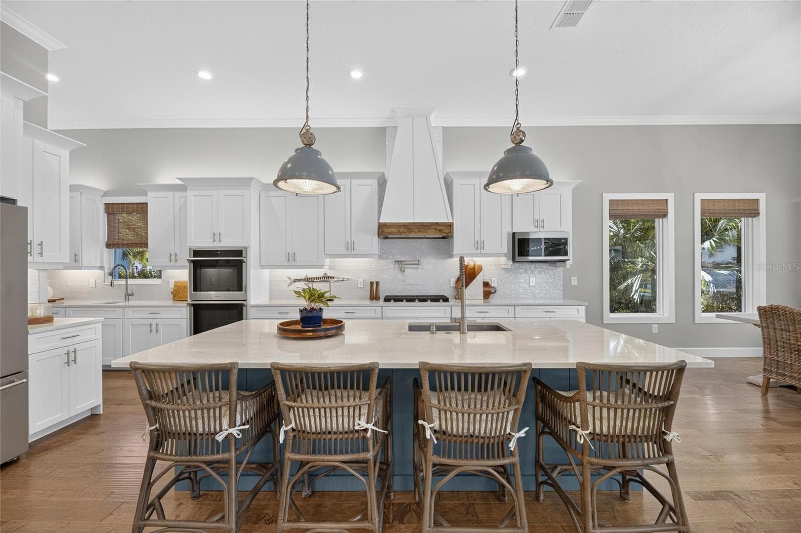 Single Family Residence at 825 MANNS HARBOR DR, APOLLO BEACH, photo 29 of 100