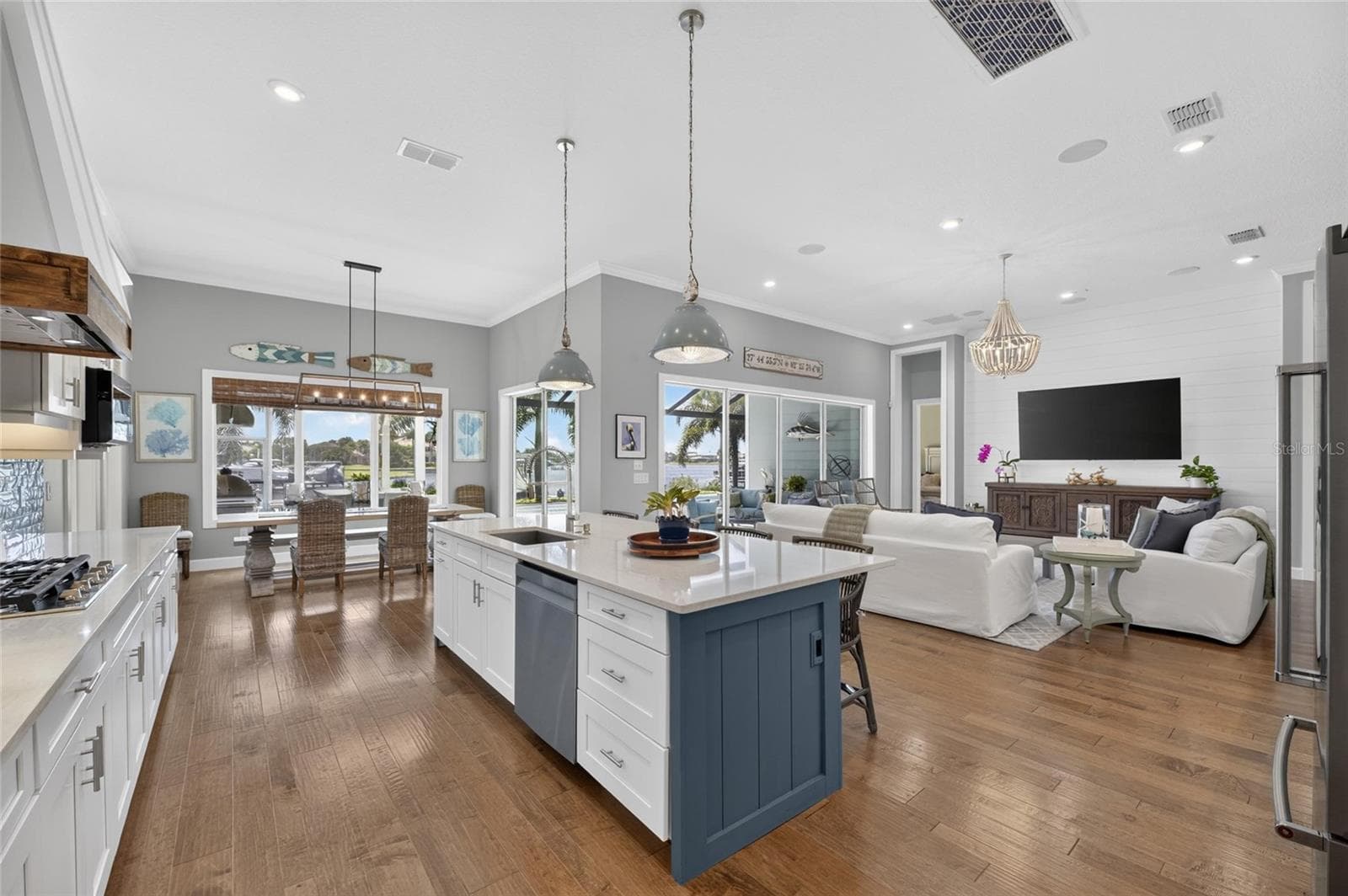 Single Family Residence at 825 MANNS HARBOR DR, APOLLO BEACH, photo 33 of 100