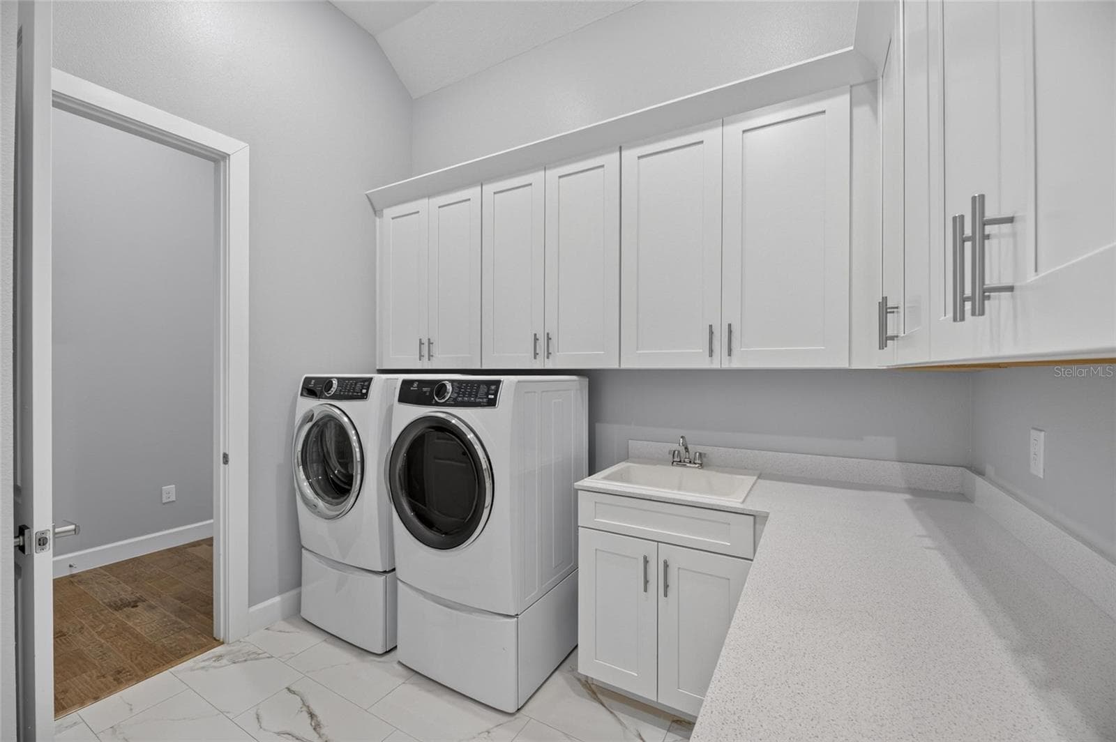 Single Family Residence at 825 MANNS HARBOR DR, APOLLO BEACH, photo 52 of 100