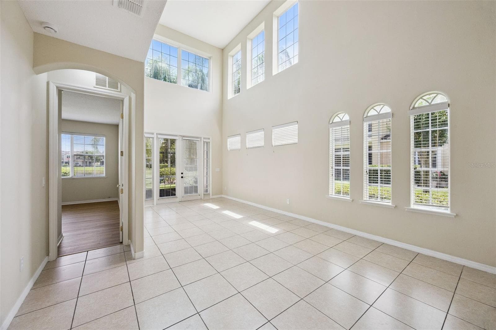 Townhouse at 551 TERRACE SPRING DR, ORLANDO, photo 7 of 41