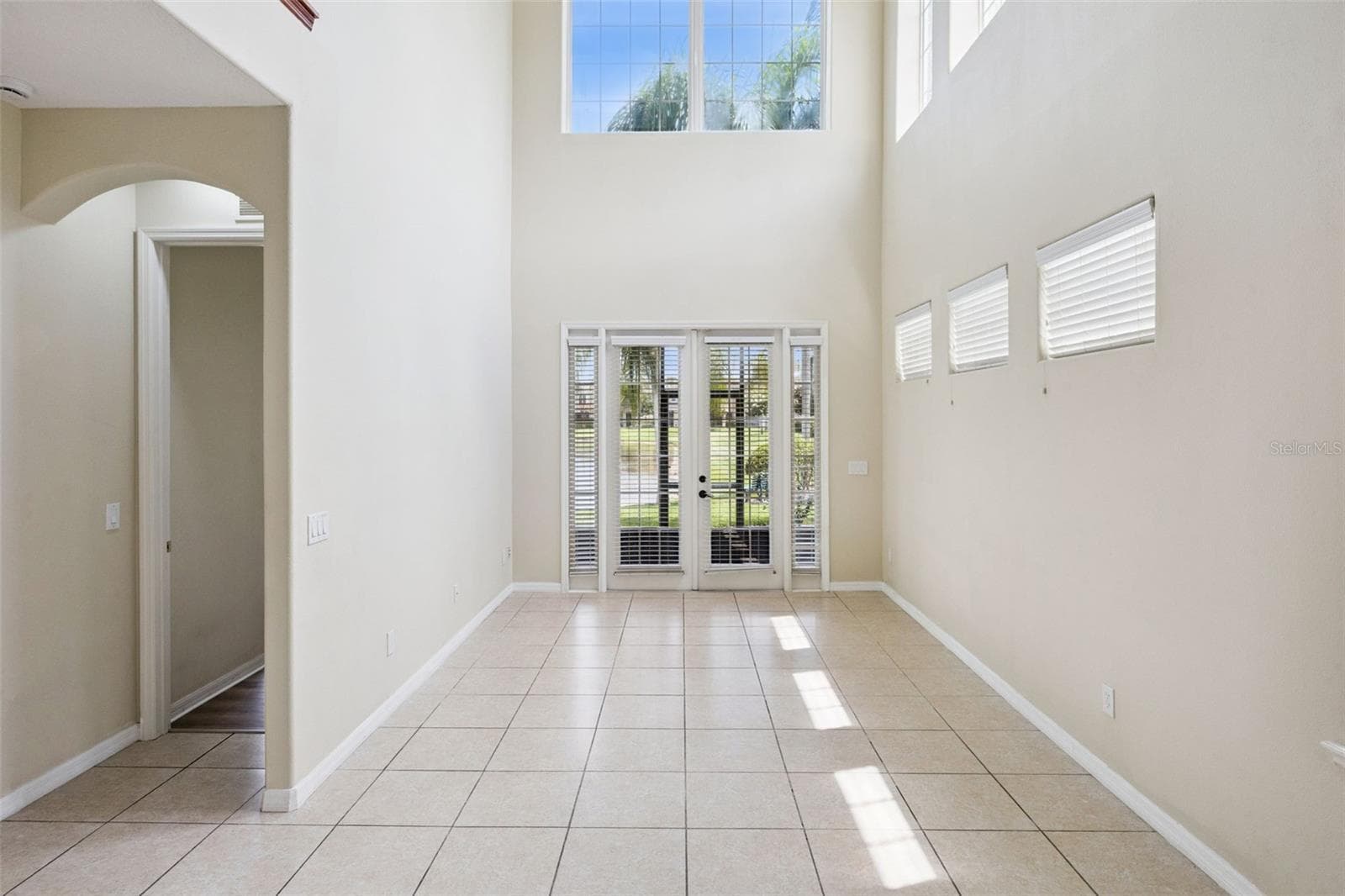 Townhouse at 551 TERRACE SPRING DR, ORLANDO, photo 9 of 41