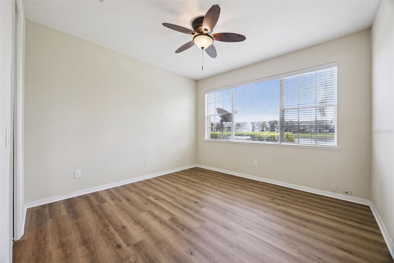Townhouse at 551 TERRACE SPRING DR, ORLANDO, photo 13 of 41