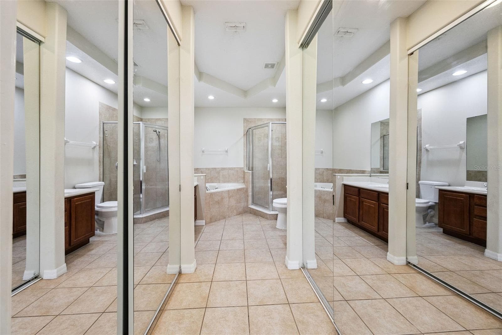 Townhouse at 551 TERRACE SPRING DR, ORLANDO, photo 14 of 41