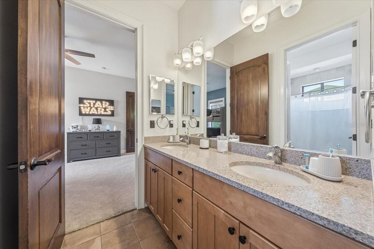 Single Family Residence at 16303 DUNLINDALE DR, LITHIA, photo 39 of 69