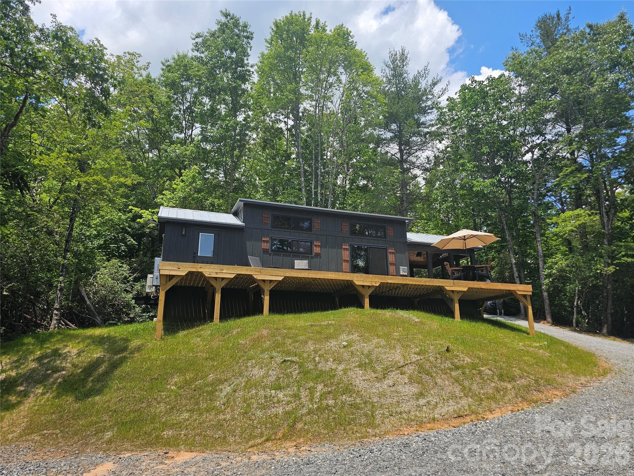Single Family Residence at 171 Duff Cove Road, Brevard, photo 9 of 32