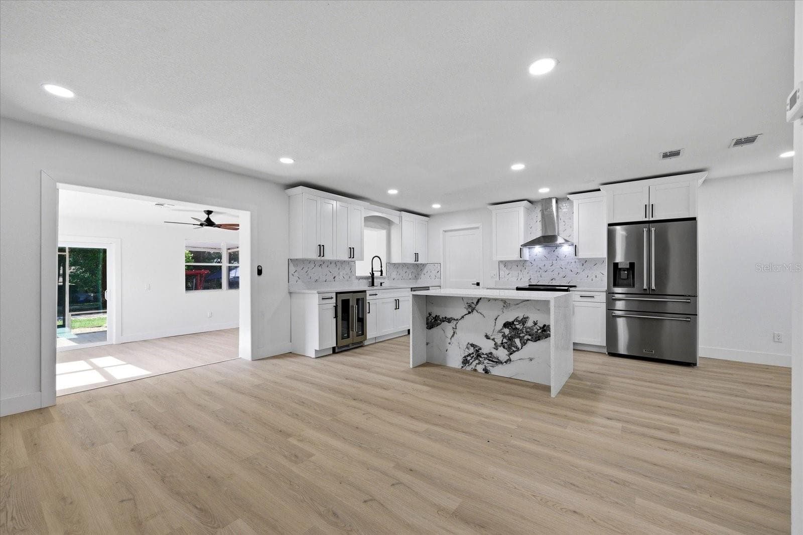Single Family Residence at 3304 KING RICHARD CT, SEFFNER, photo 11 of 46