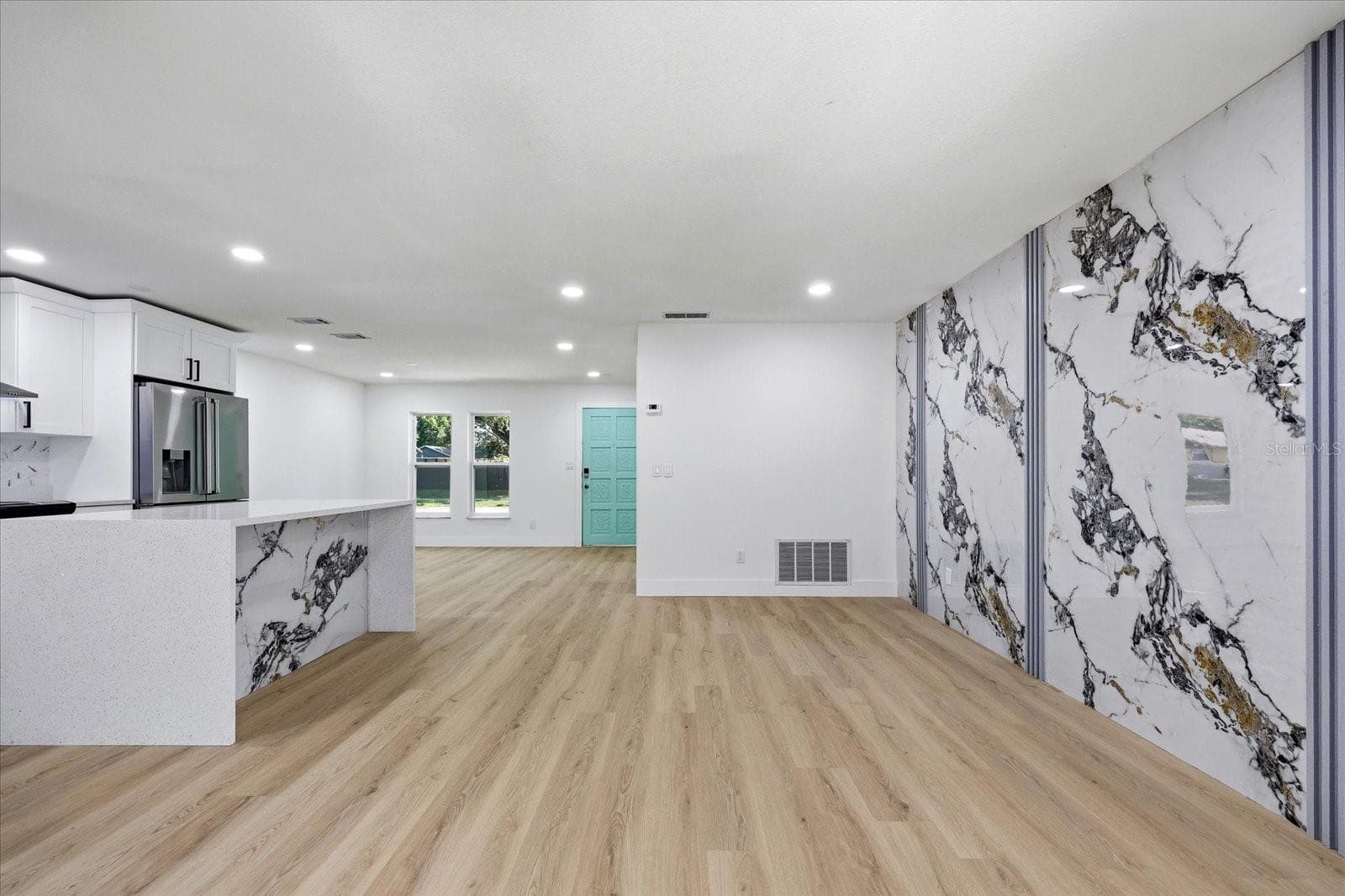 Single Family Residence at 3304 KING RICHARD CT, SEFFNER, photo 12 of 46