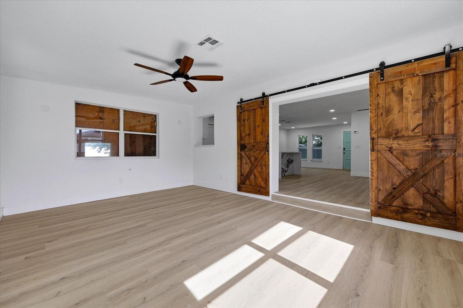 Single Family Residence at 3304 KING RICHARD CT, SEFFNER, photo 14 of 46