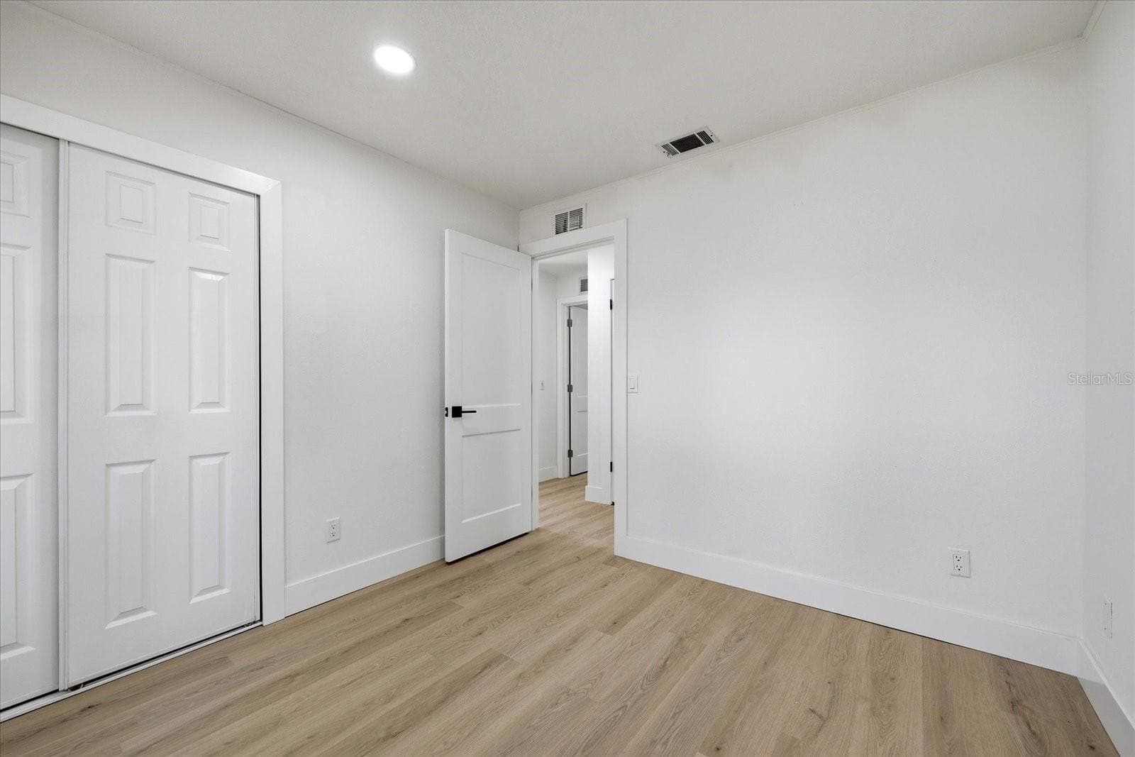 Single Family Residence at 3304 KING RICHARD CT, SEFFNER, photo 18 of 46