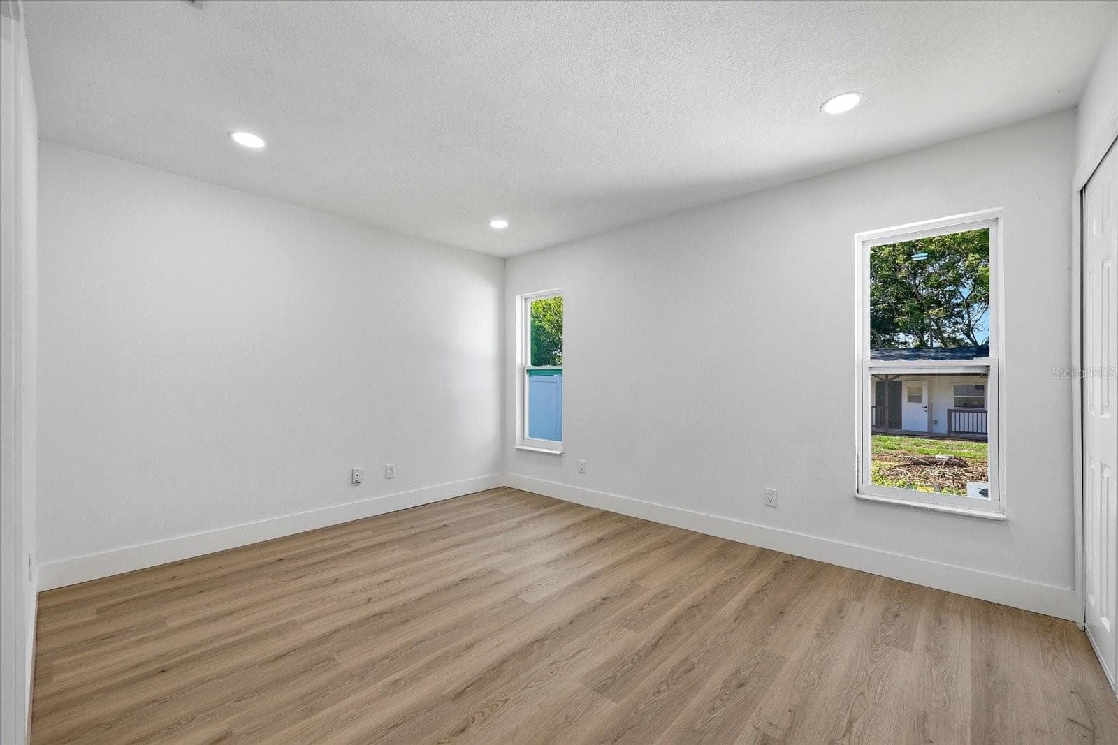 Single Family Residence at 3304 KING RICHARD CT, SEFFNER, photo 22 of 46