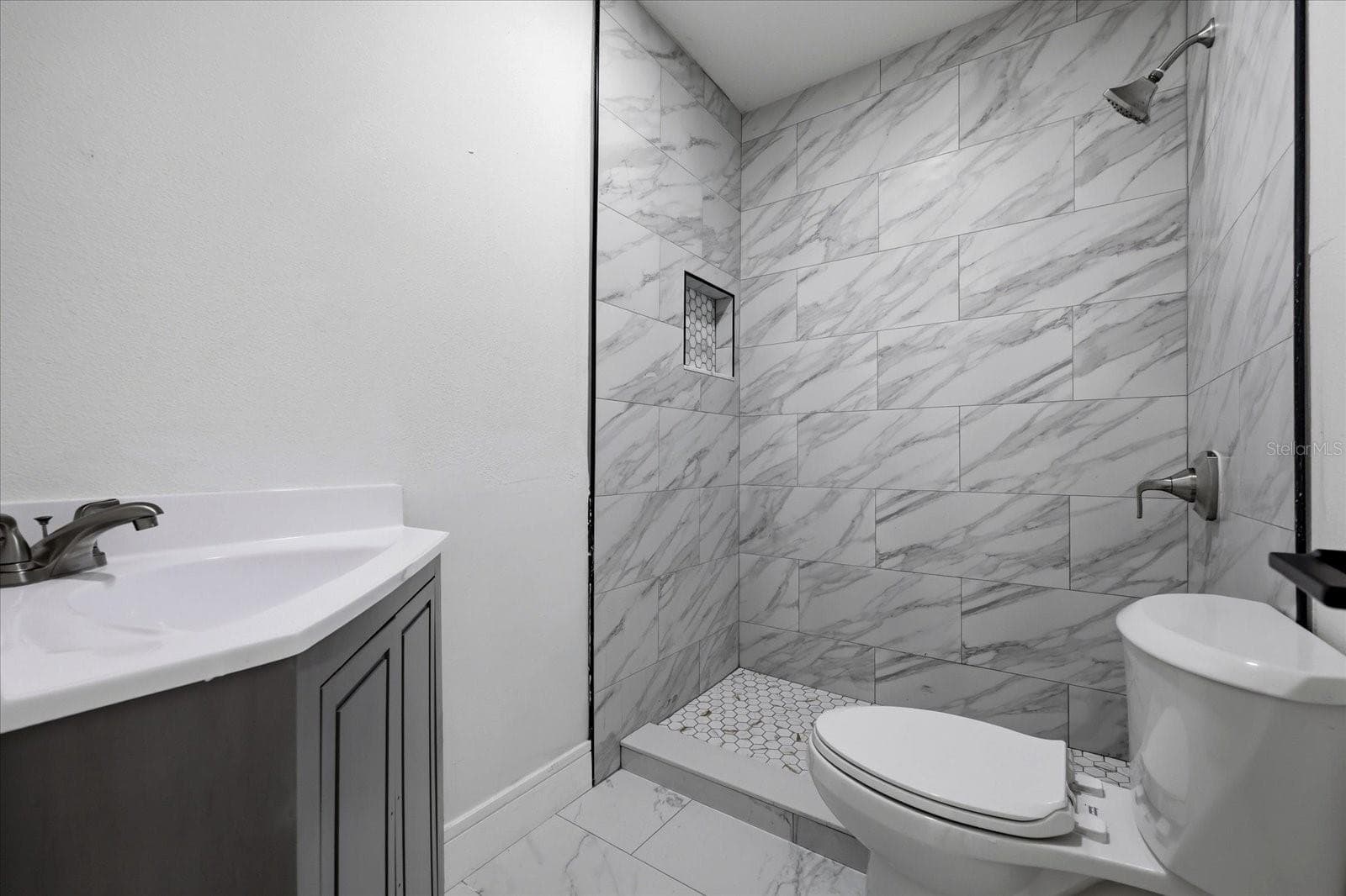 Single Family Residence at 3304 KING RICHARD CT, SEFFNER, photo 35 of 46