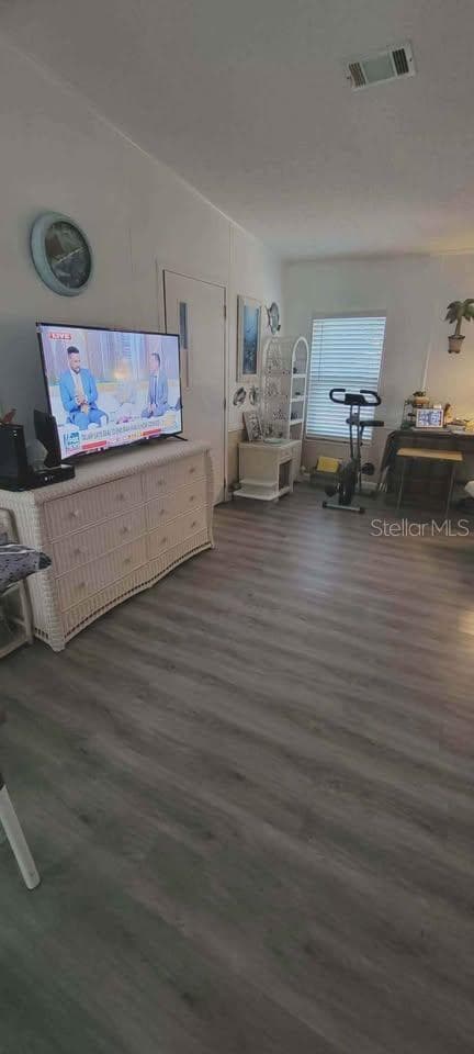 Manufactured Home at 5208 5TH B ST E, BRADENTON, photo 13 of 43