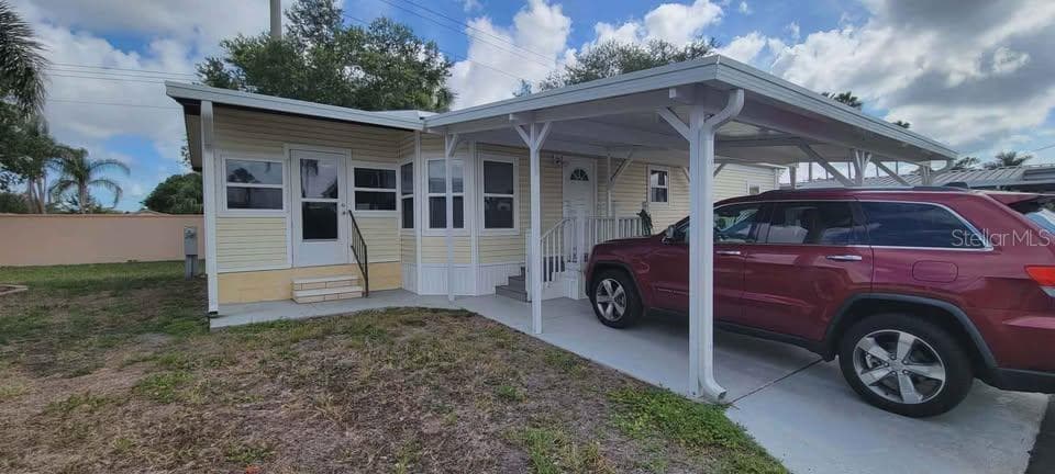 Manufactured Home at 5208 5TH B ST E, BRADENTON, photo 3 of 43
