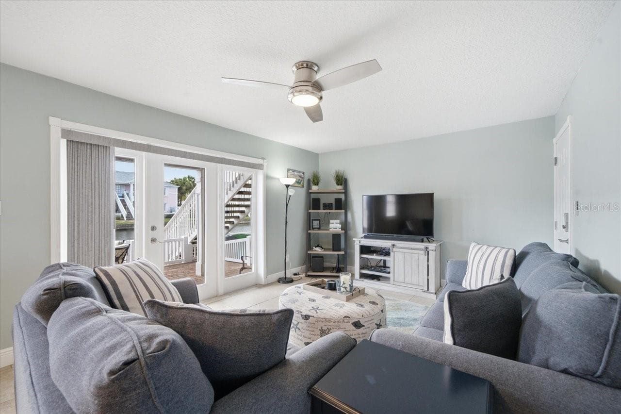 Condominium at 4843 COQUINA KEY DR SE #A, ST PETERSBURG, photo 24 of 79