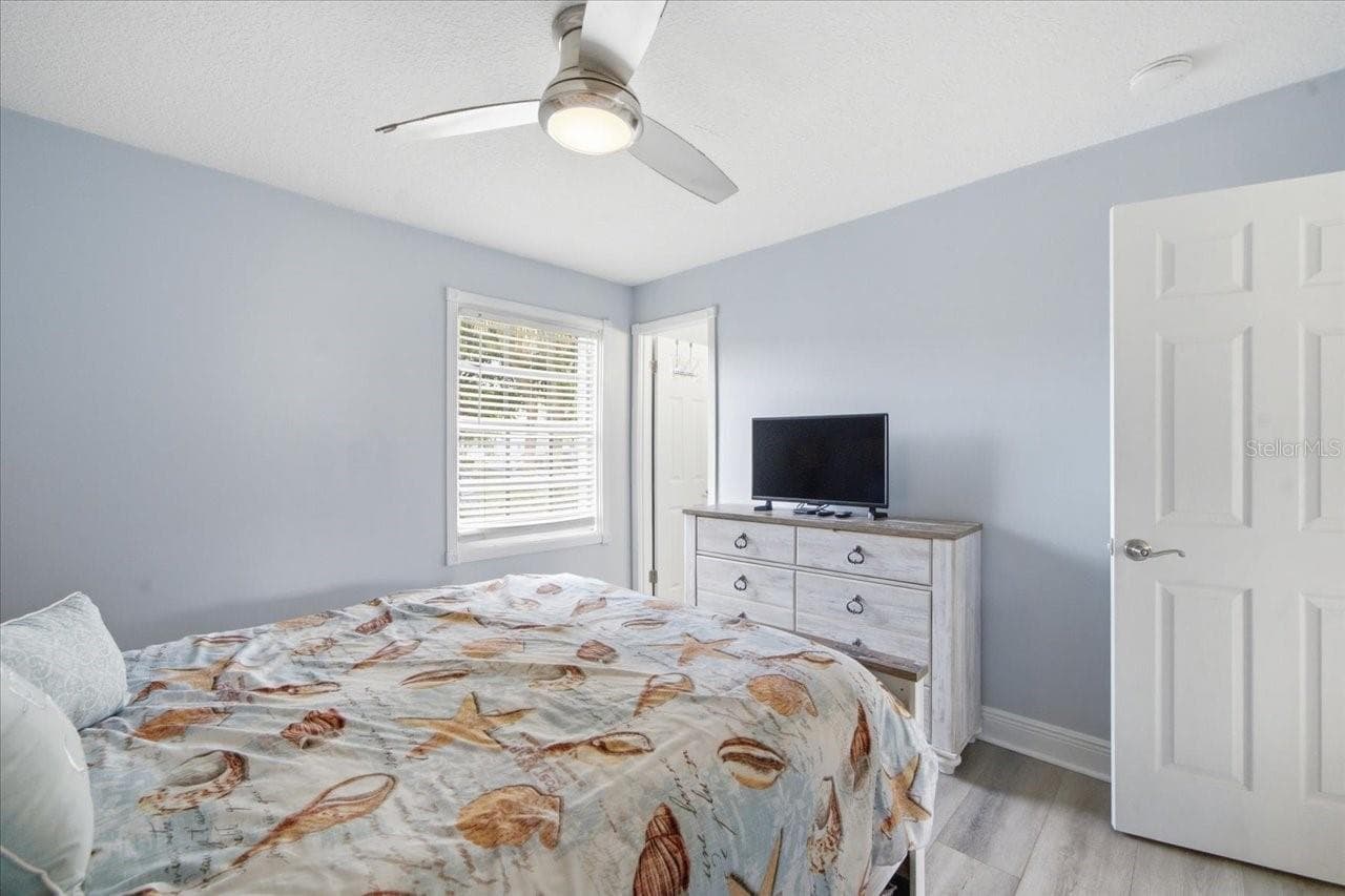 Condominium at 4843 COQUINA KEY DR SE #A, ST PETERSBURG, photo 29 of 79