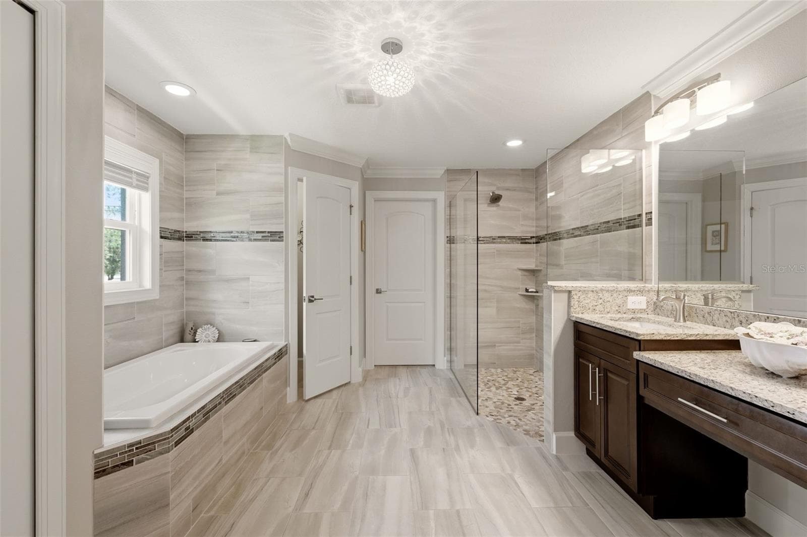 Wonderful large primary bathroom - 6755 TROPICAIRE BLVD, NORTH PORT