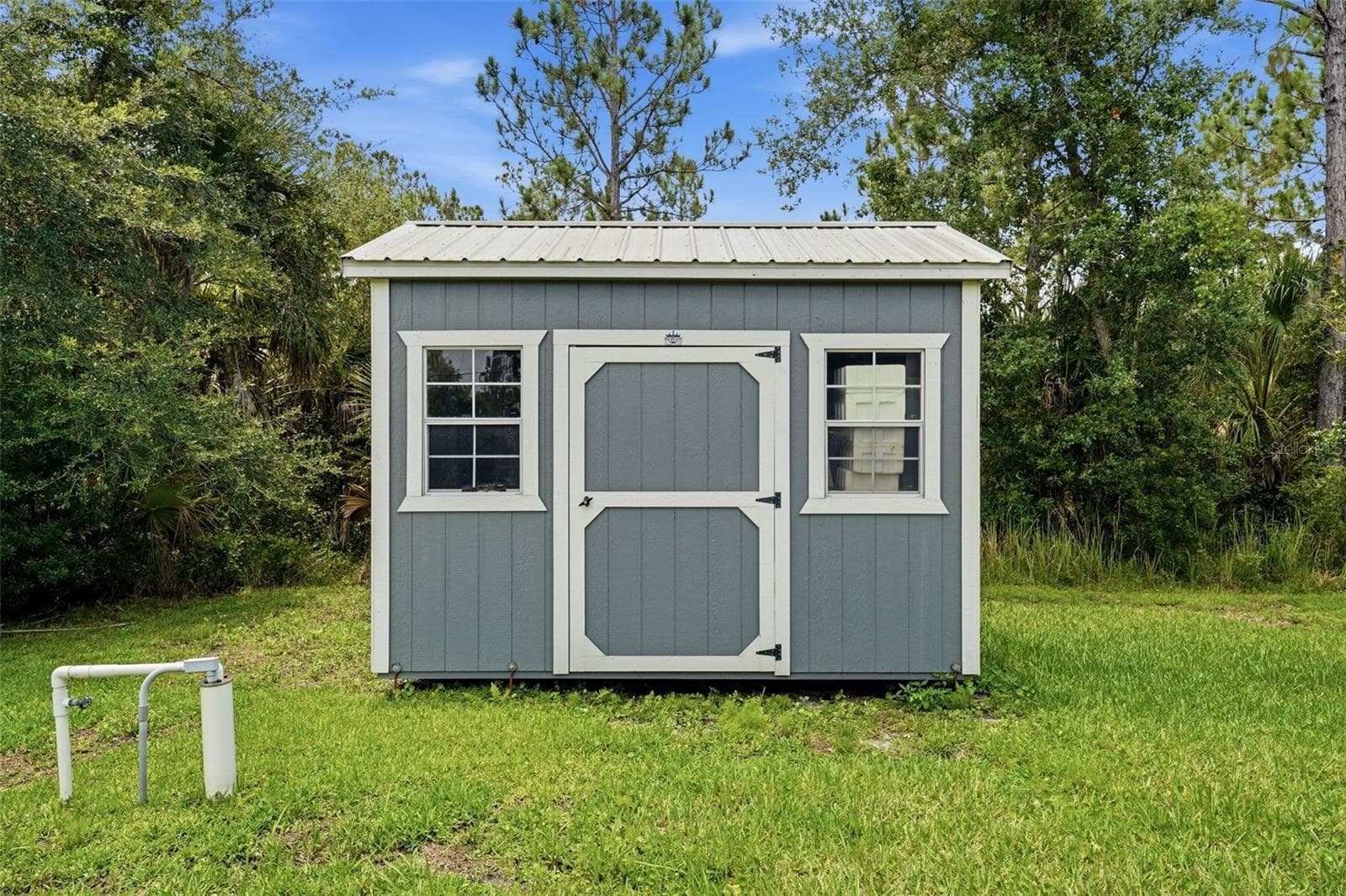 Outdoor shed for all your extras - 6755 TROPICAIRE BLVD, NORTH PORT