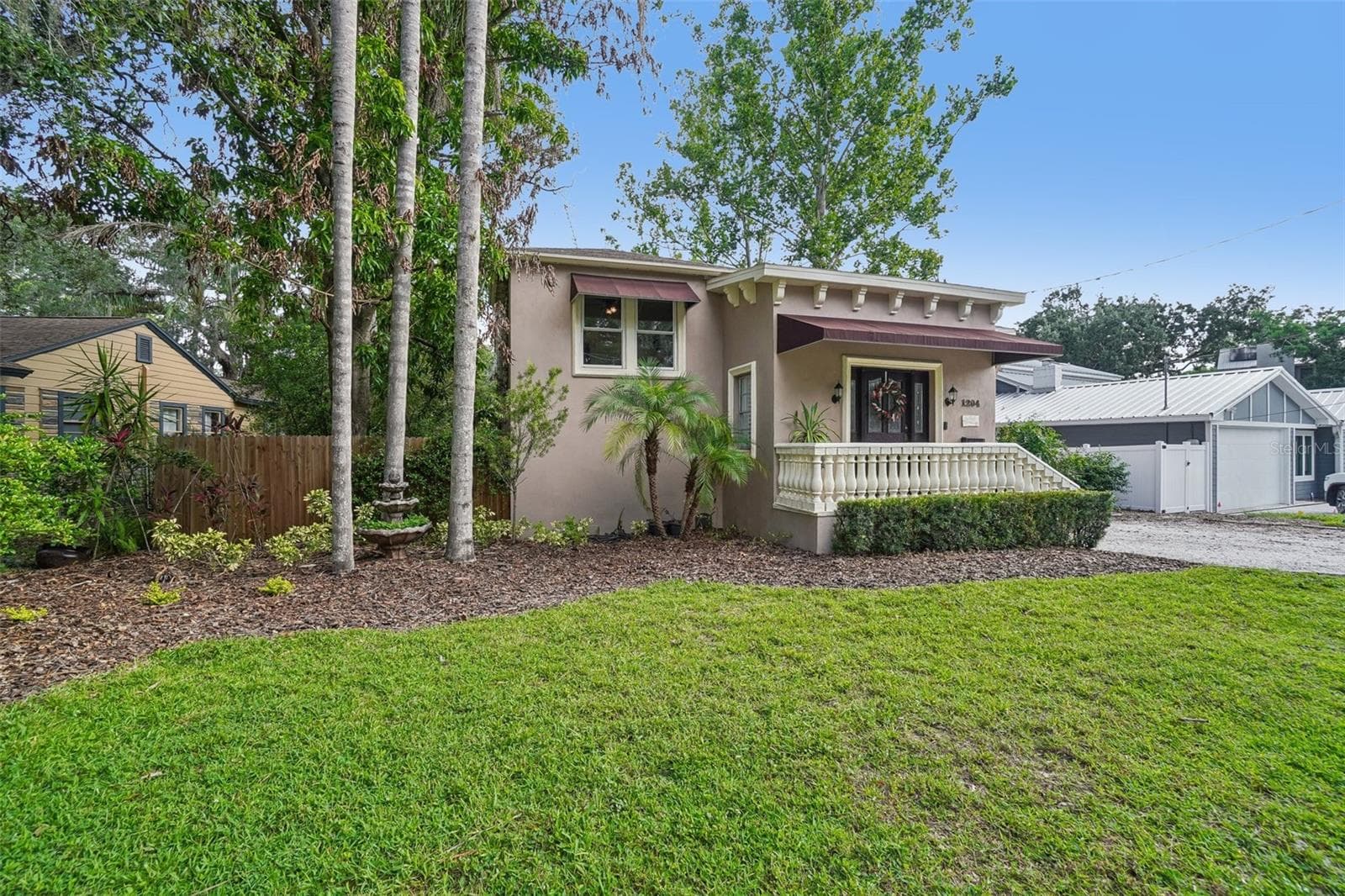 Single Family Residence at 1204 E PARK CIR, TAMPA, photo 16 of 70