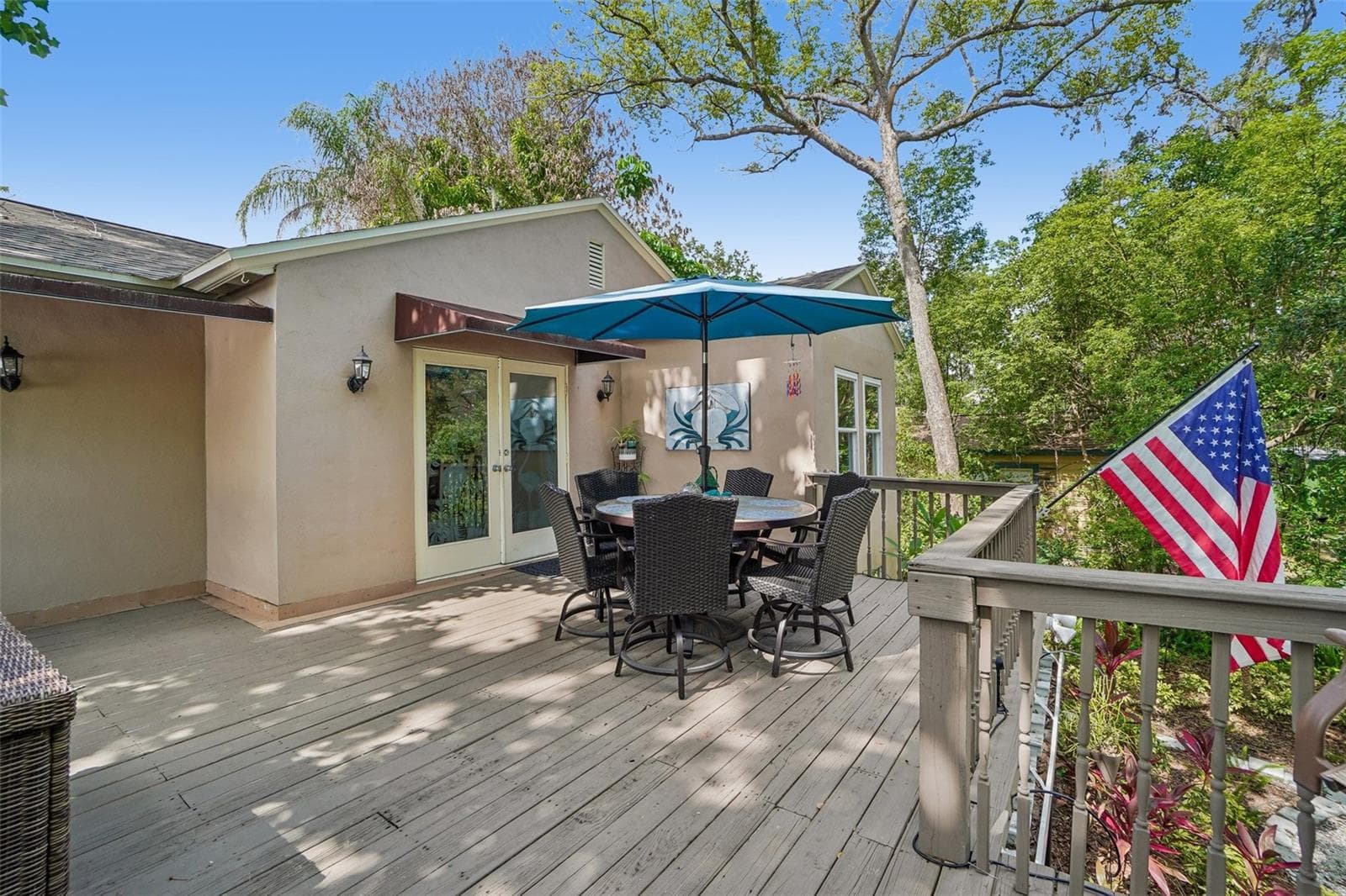 Single Family Residence at 1204 E PARK CIR, TAMPA, photo 67 of 70