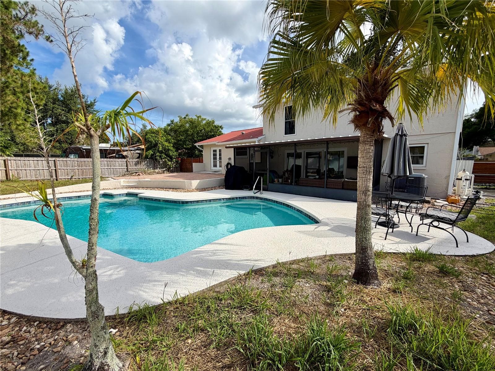 Your backyard oasis awaits! - 15705 CASHMERE LN, TAMPA