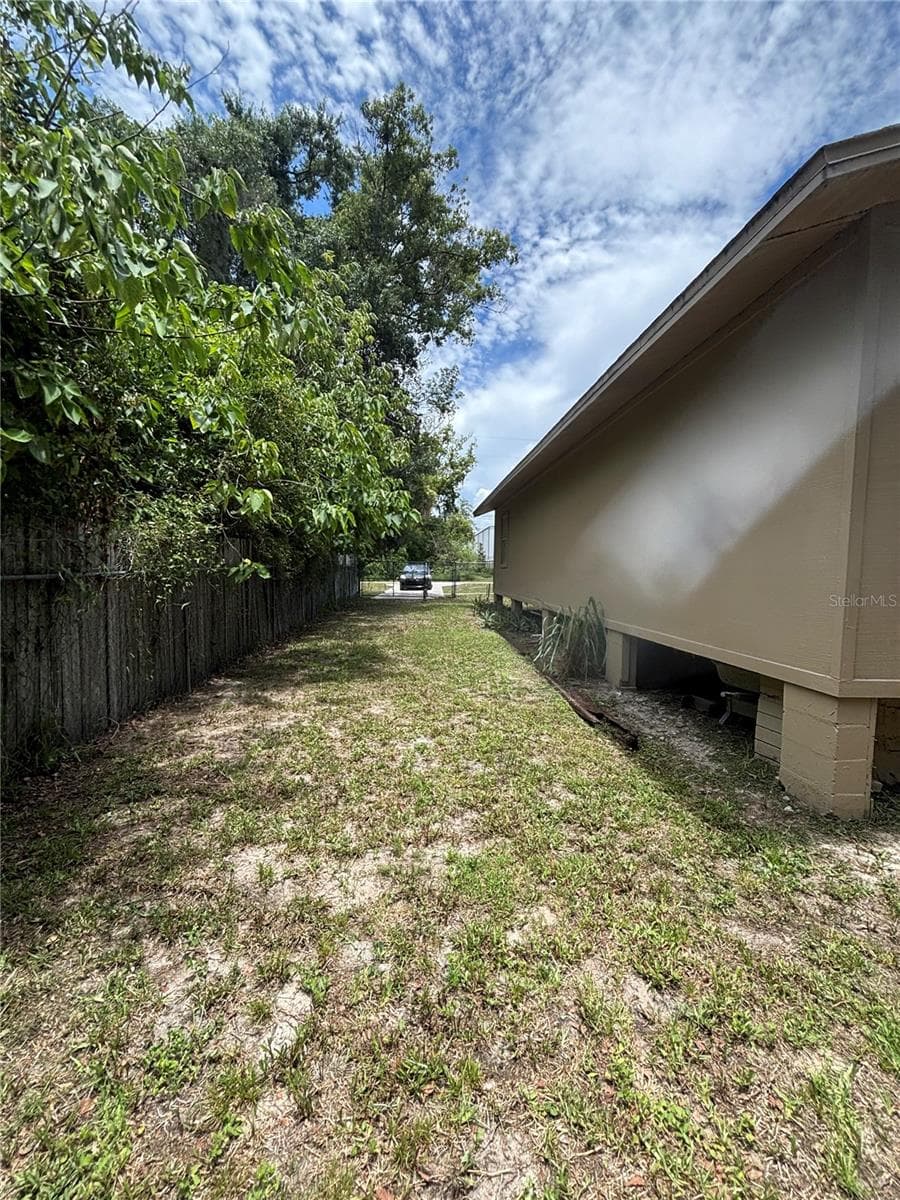 Single Family Residence at 13232 BLISSFIELD RD, ODESSA, photo 17 of 35