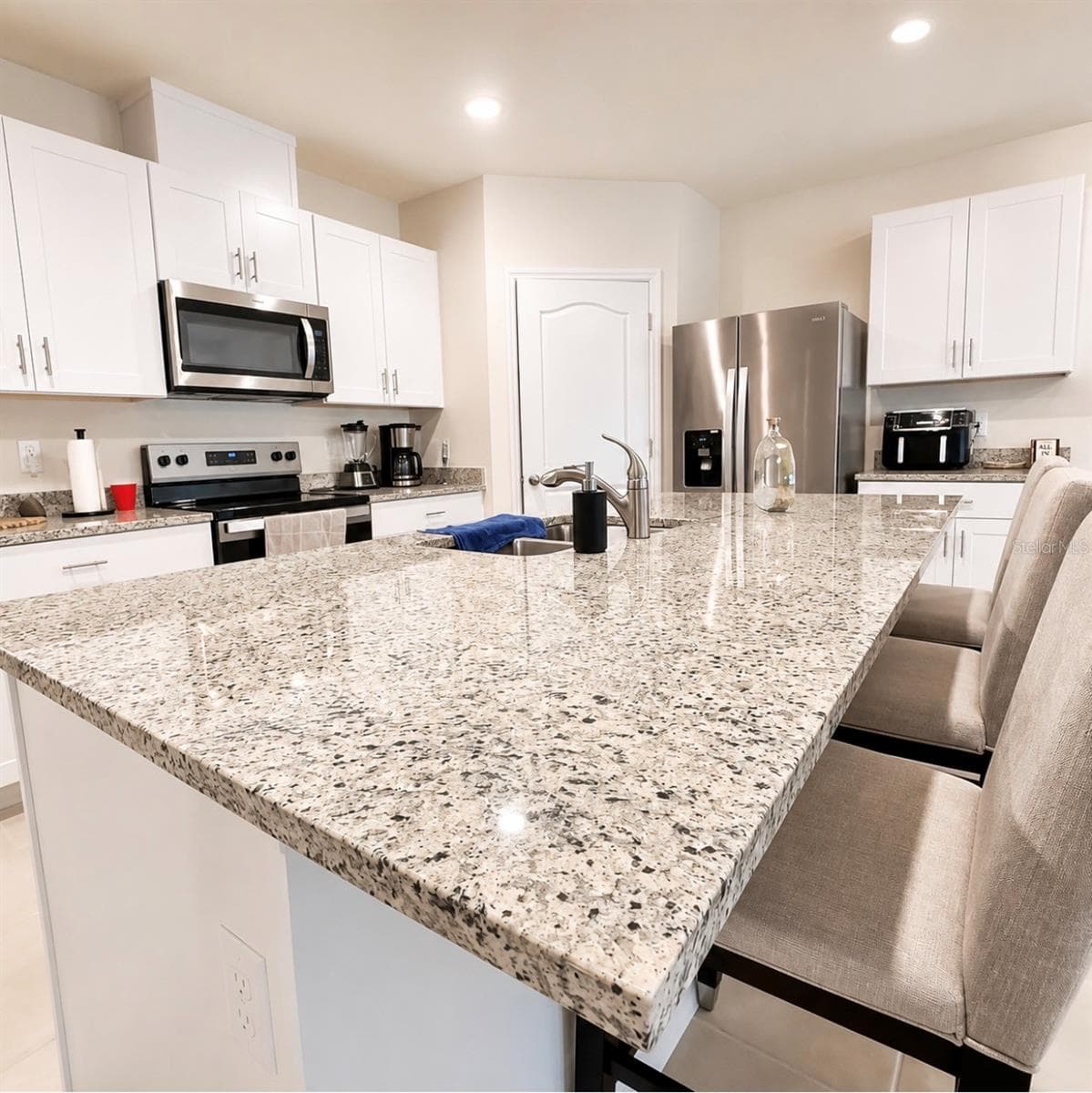 Single Family Residence at 1782 HIDEOUT ST, KISSIMMEE, photo 4 of 17