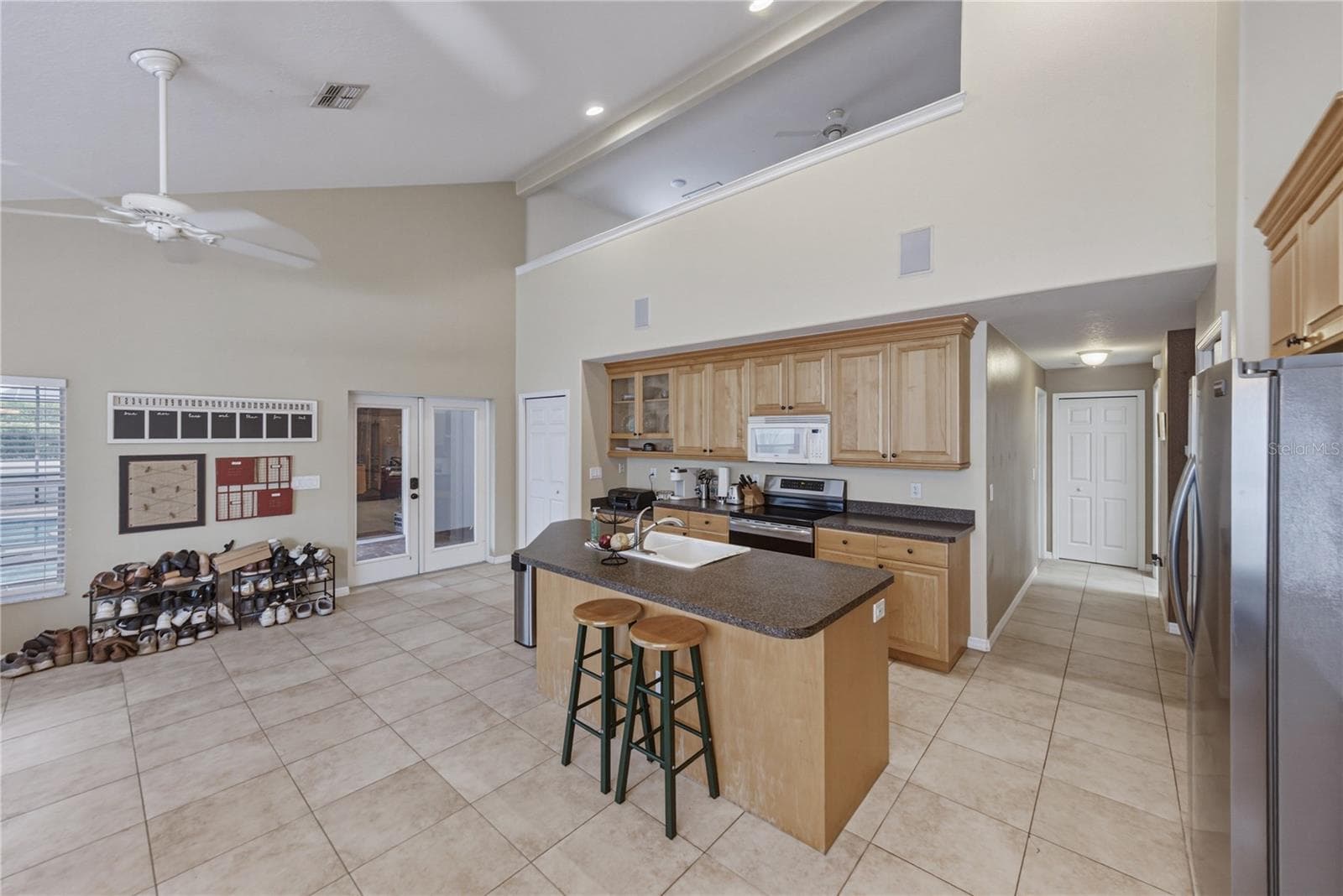 Kitchen, dining and family room - 2024 LARKSPUR CT, TRINITY