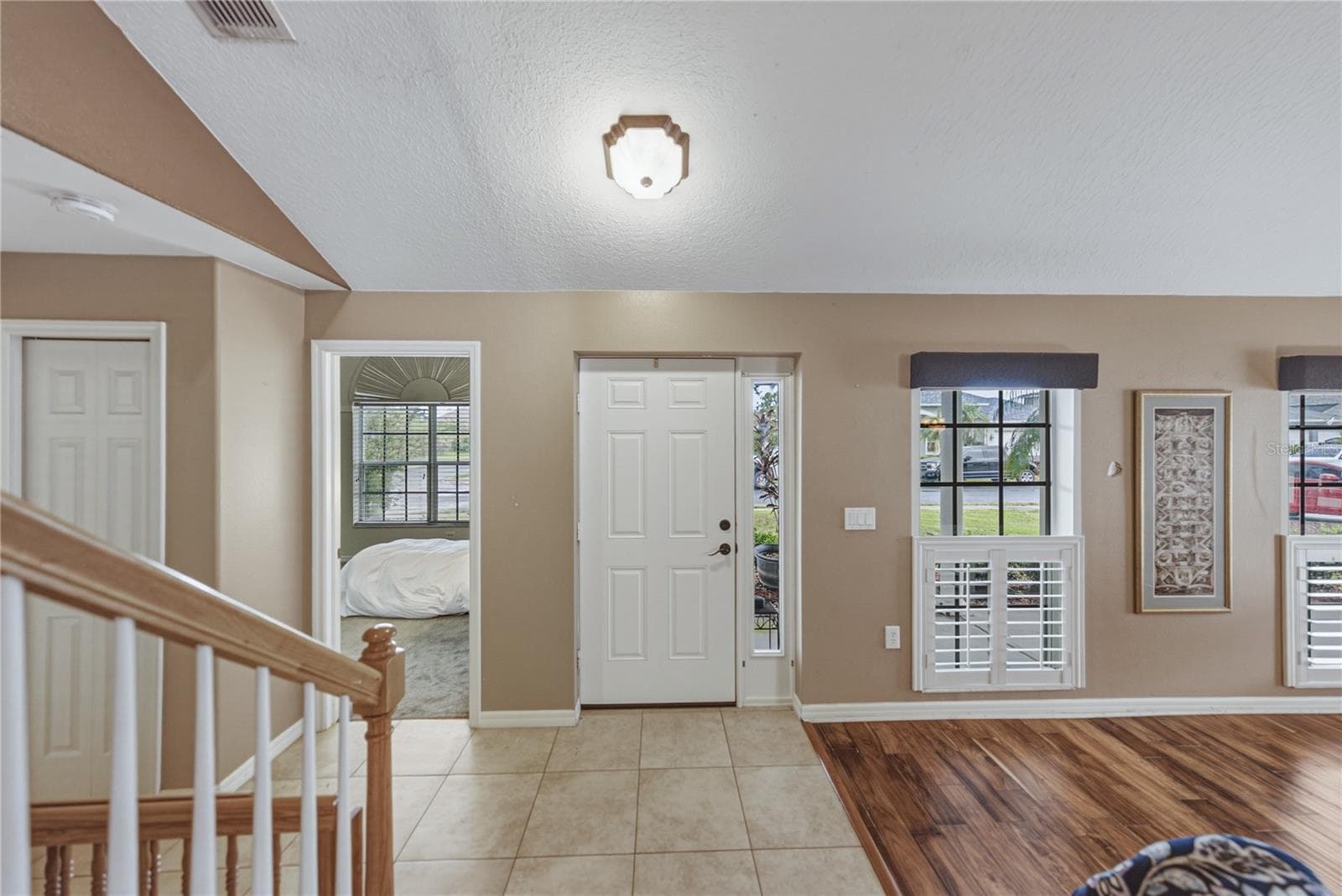 View looking back at front door - 2024 LARKSPUR CT, TRINITY