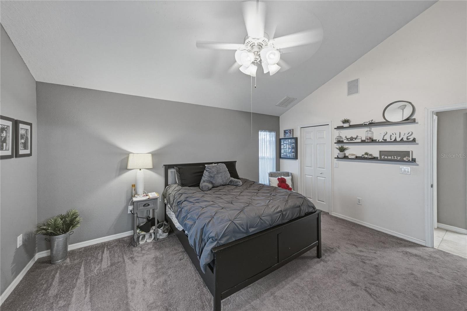 Primary bedroom - 2024 LARKSPUR CT, TRINITY