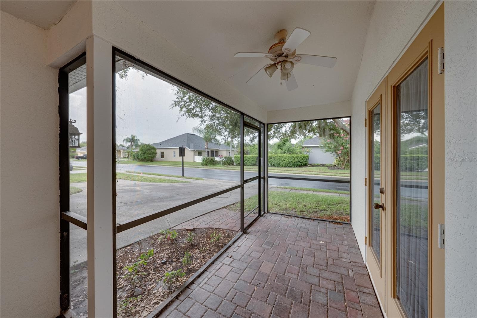 Garage to breezeway entrance - 2024 LARKSPUR CT, TRINITY