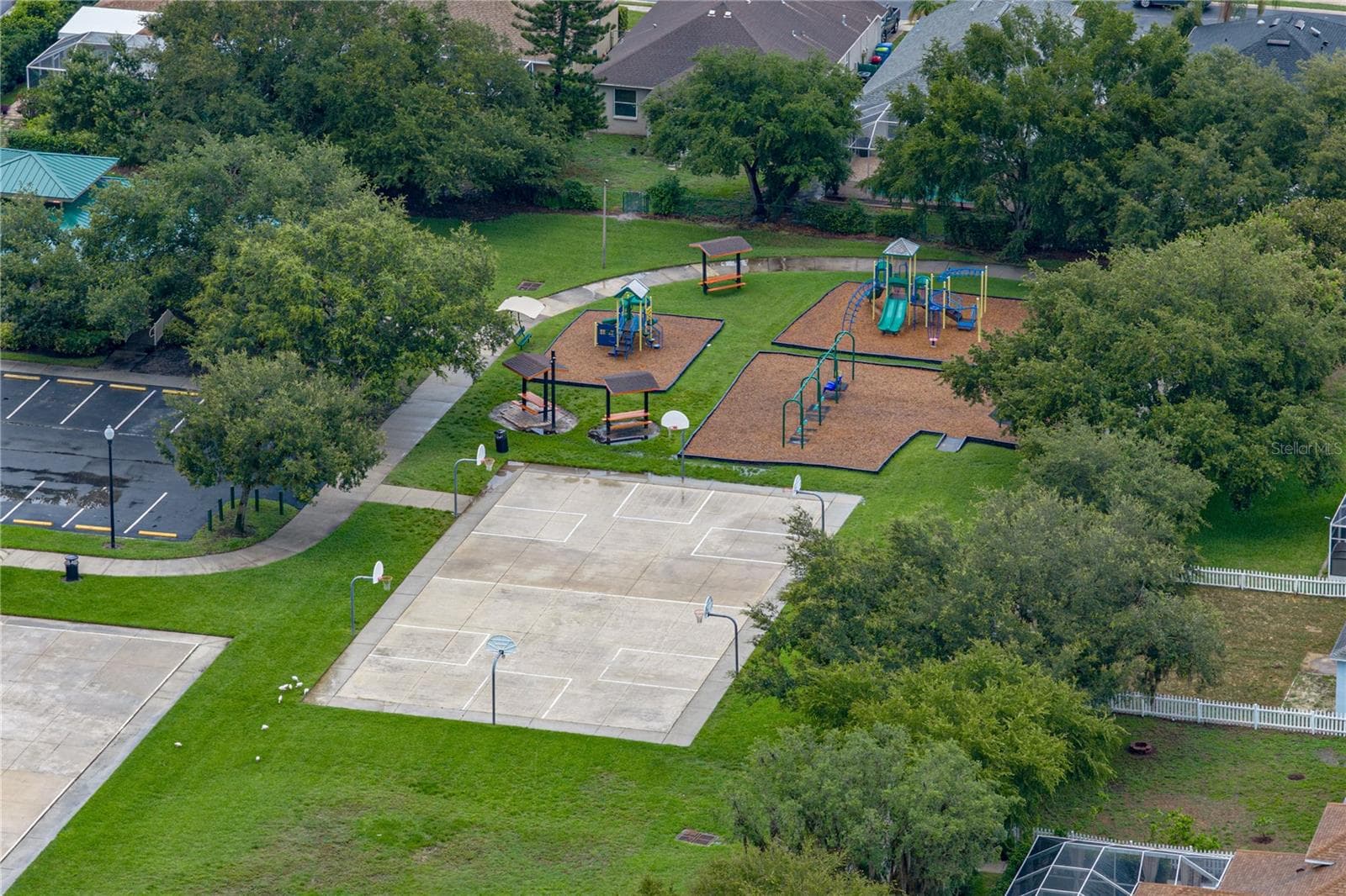 Fox Wood community center - 2024 LARKSPUR CT, TRINITY
