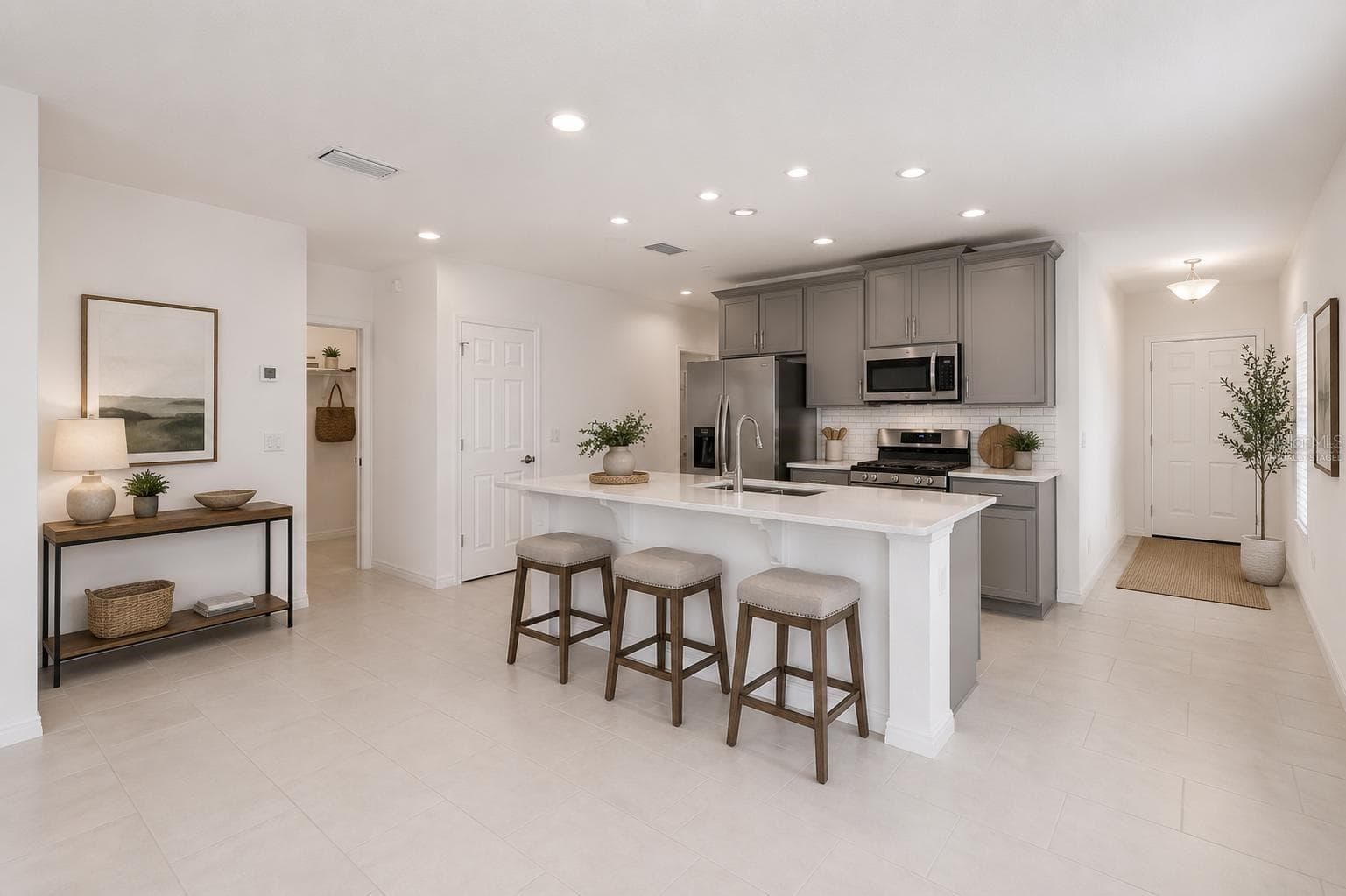 Virtually Staged - 1833 ROSS HAMMOCK AVE, GROVELAND