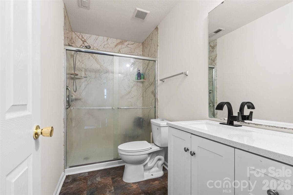 Single Family Residence at 3119 Decapolis Drive, Charlotte, photo 16 of 20