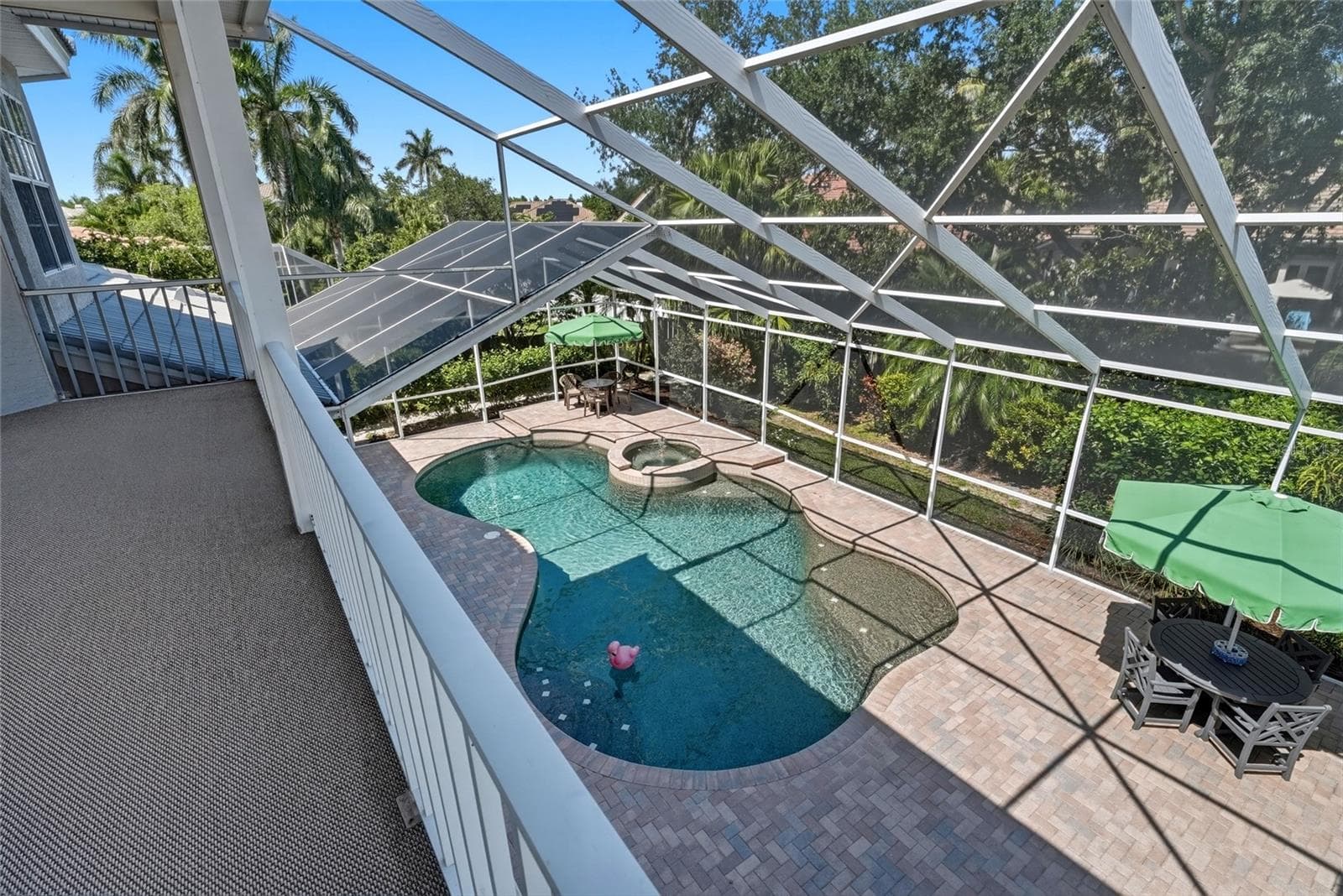 Single Family Residence at 1246 DARLINGTON OAK CIR NE, ST PETERSBURG, photo 37 of 79