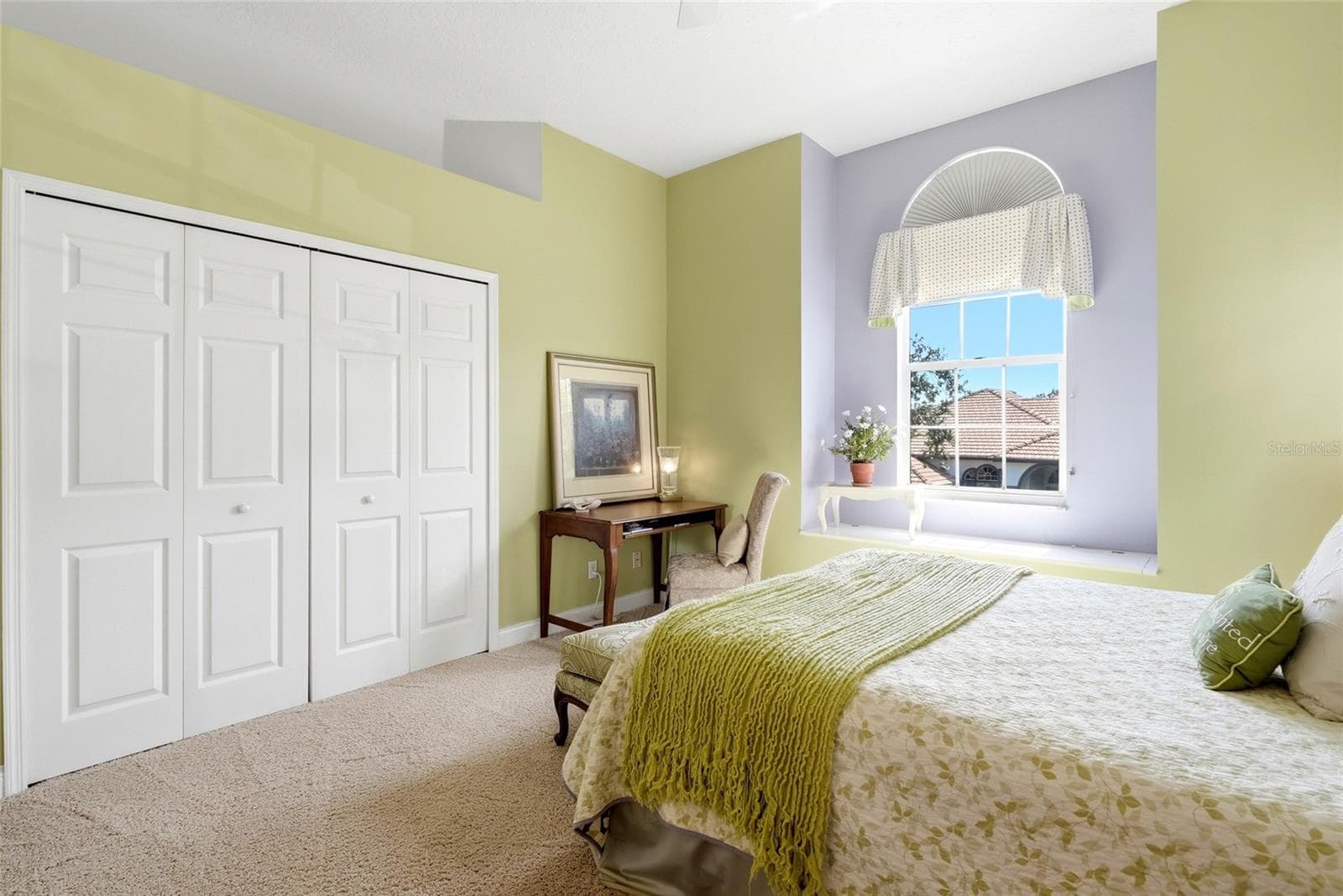 Single Family Residence at 1246 DARLINGTON OAK CIR NE, ST PETERSBURG, photo 45 of 79