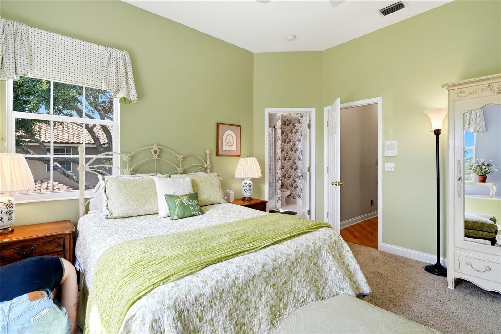 Single Family Residence at 1246 DARLINGTON OAK CIR NE, ST PETERSBURG, photo 47 of 79