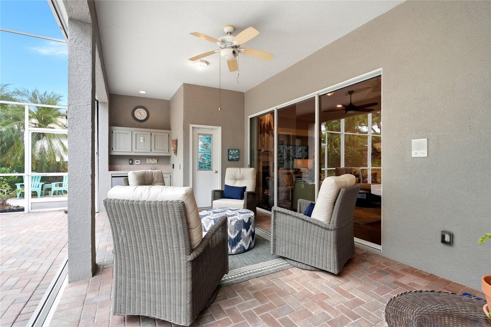 Single Family Residence at 1246 DARLINGTON OAK CIR NE, ST PETERSBURG, photo 62 of 79