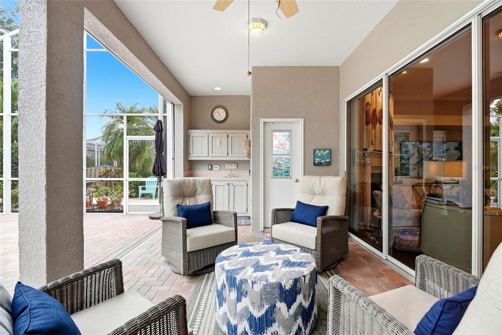 Single Family Residence at 1246 DARLINGTON OAK CIR NE, ST PETERSBURG, photo 63 of 79