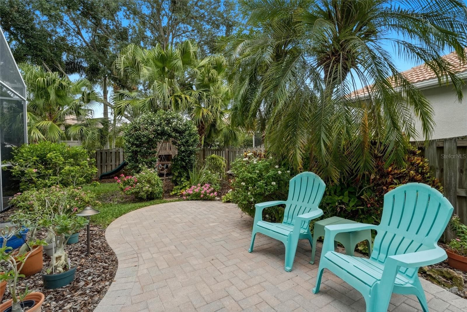 Single Family Residence at 1246 DARLINGTON OAK CIR NE, ST PETERSBURG, photo 66 of 79